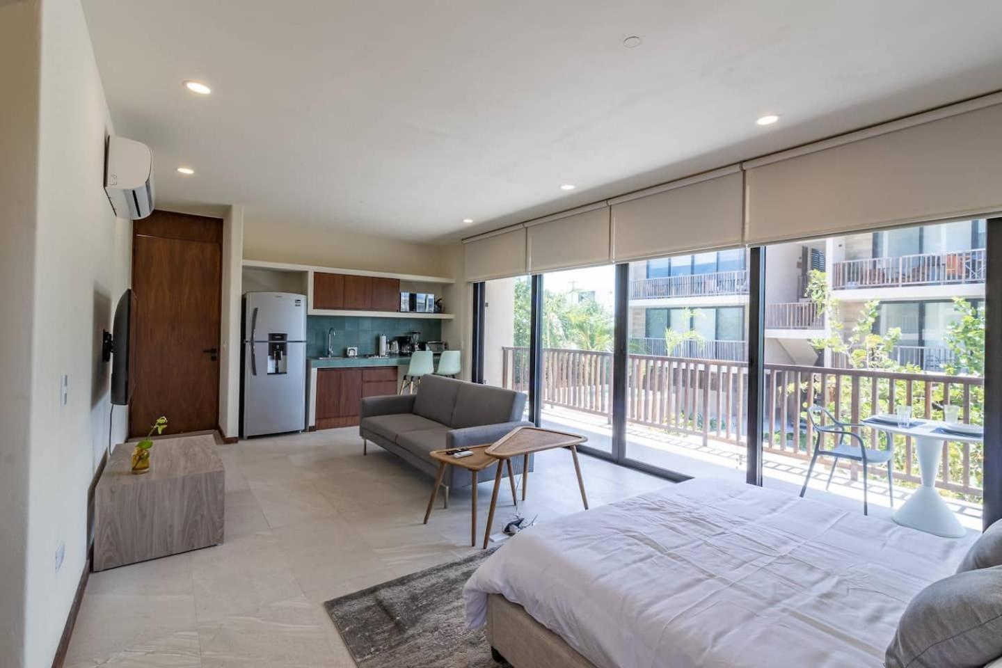 Pool View Loft Steps From The Ocean In Punta Cocos - C101 호텔 홀박스아일랜드 외부 사진