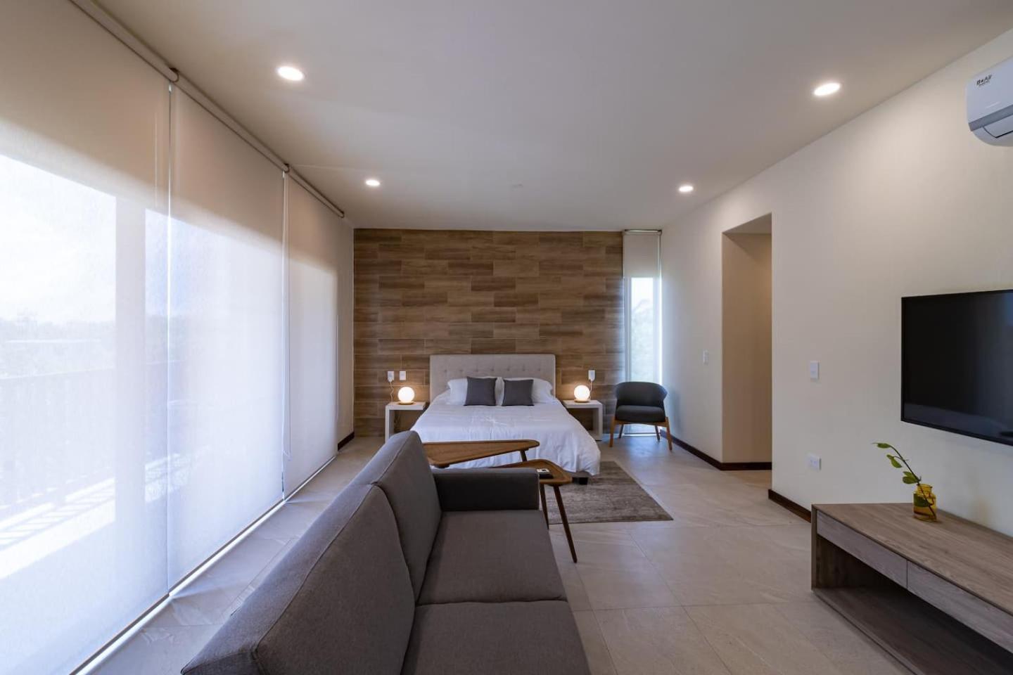 Pool View Loft Steps From The Ocean In Punta Cocos - C101 호텔 홀박스아일랜드 외부 사진