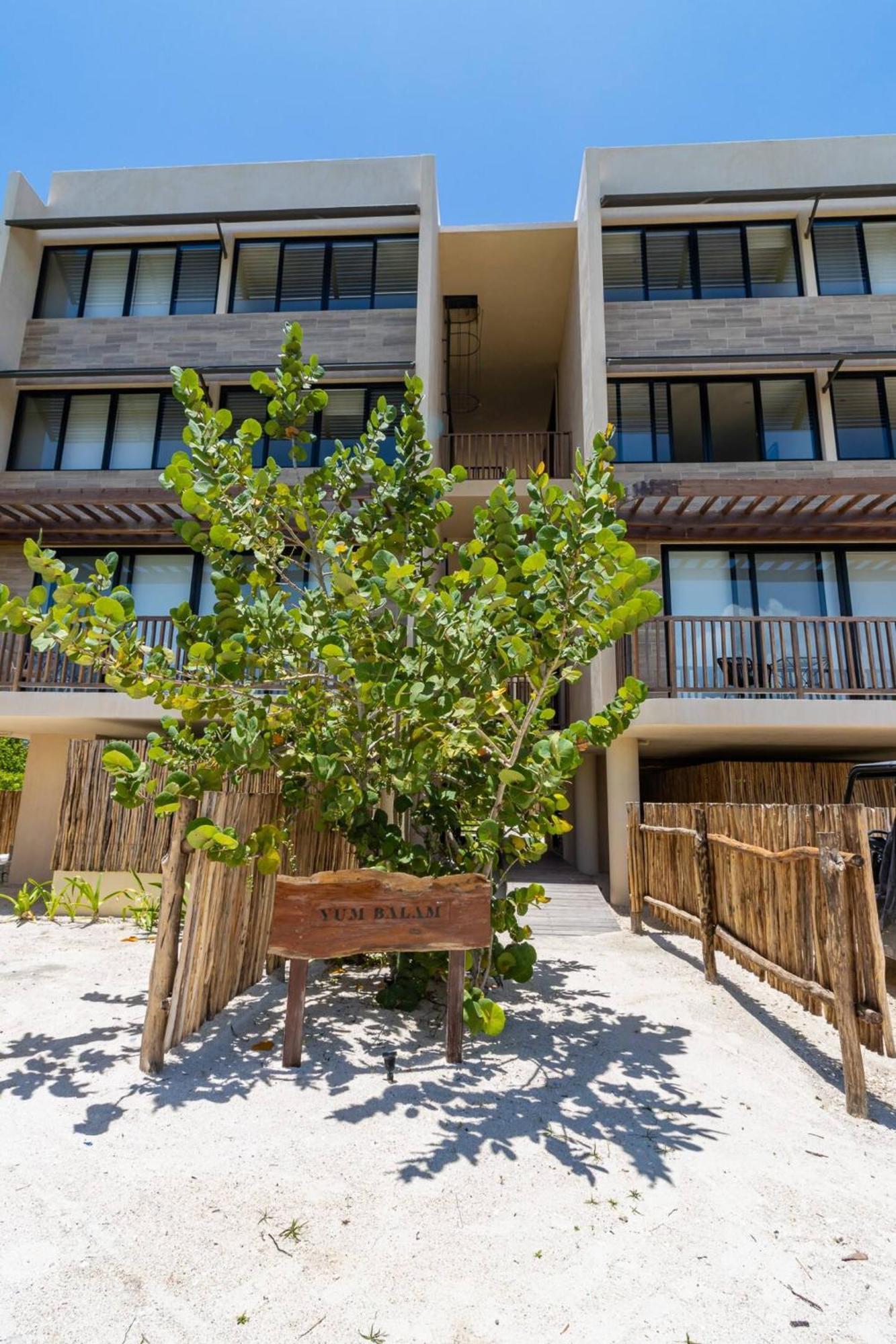 Pool View Loft Steps From The Ocean In Punta Cocos - C101 호텔 홀박스아일랜드 외부 사진